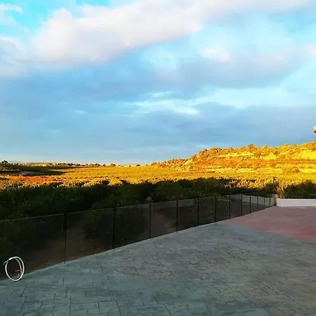 Fantasy Valencia - Airport & Circuit Ricardo Tormo *